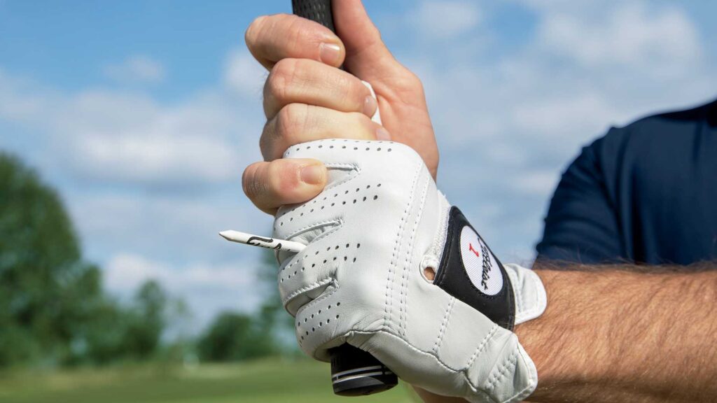 A tee trick to hit every fairway
