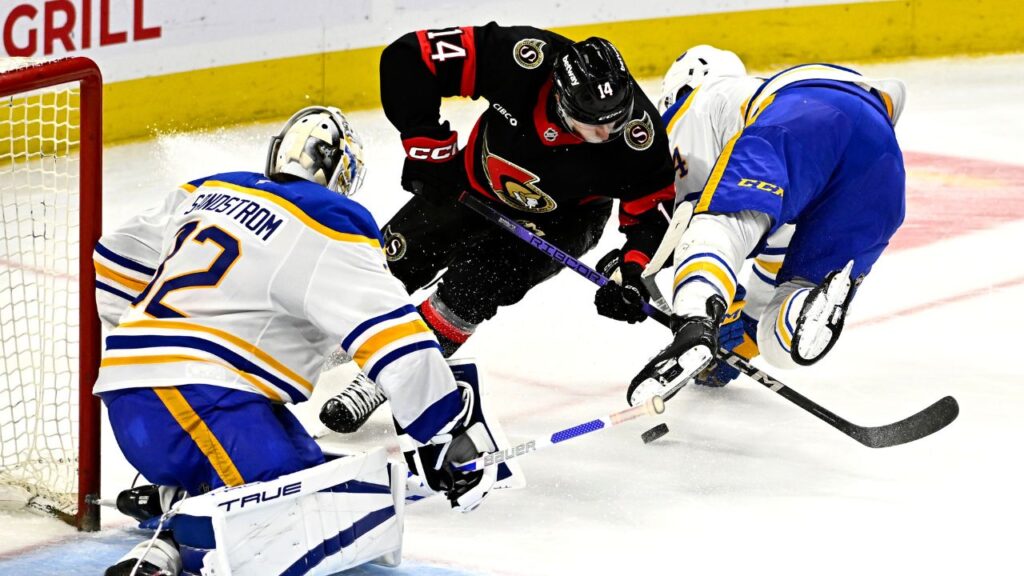 Senators sign Jan Jenik to one-year, two-way deal