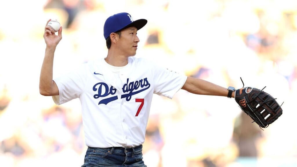 Son Heung-Min nails ceremonial first pitch at Dodger Stadium