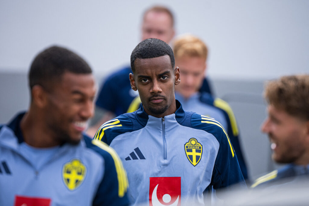 Swedish football player Alexander Isak (C) arrives to attend a training session with Sweden's national team in BosÃ¶n in LidingÃ¶ on the outskirts of Stockholm, Sweden, on September 2, 2025. Record spending of Â£3 billion ($4 billion) during the summer transfer window further cements the Premier League as the &quot;most competitive in world football&quot;, according to financial experts Deloitte. The window closed in dramatic style late on Monday, September 1, 2025, when Liverpool announced the British record Â£125 million signing of Newcastle striker Alexander Isak after a day of big moves. (Photo by Jonathan NACKSTRAND / AFP)