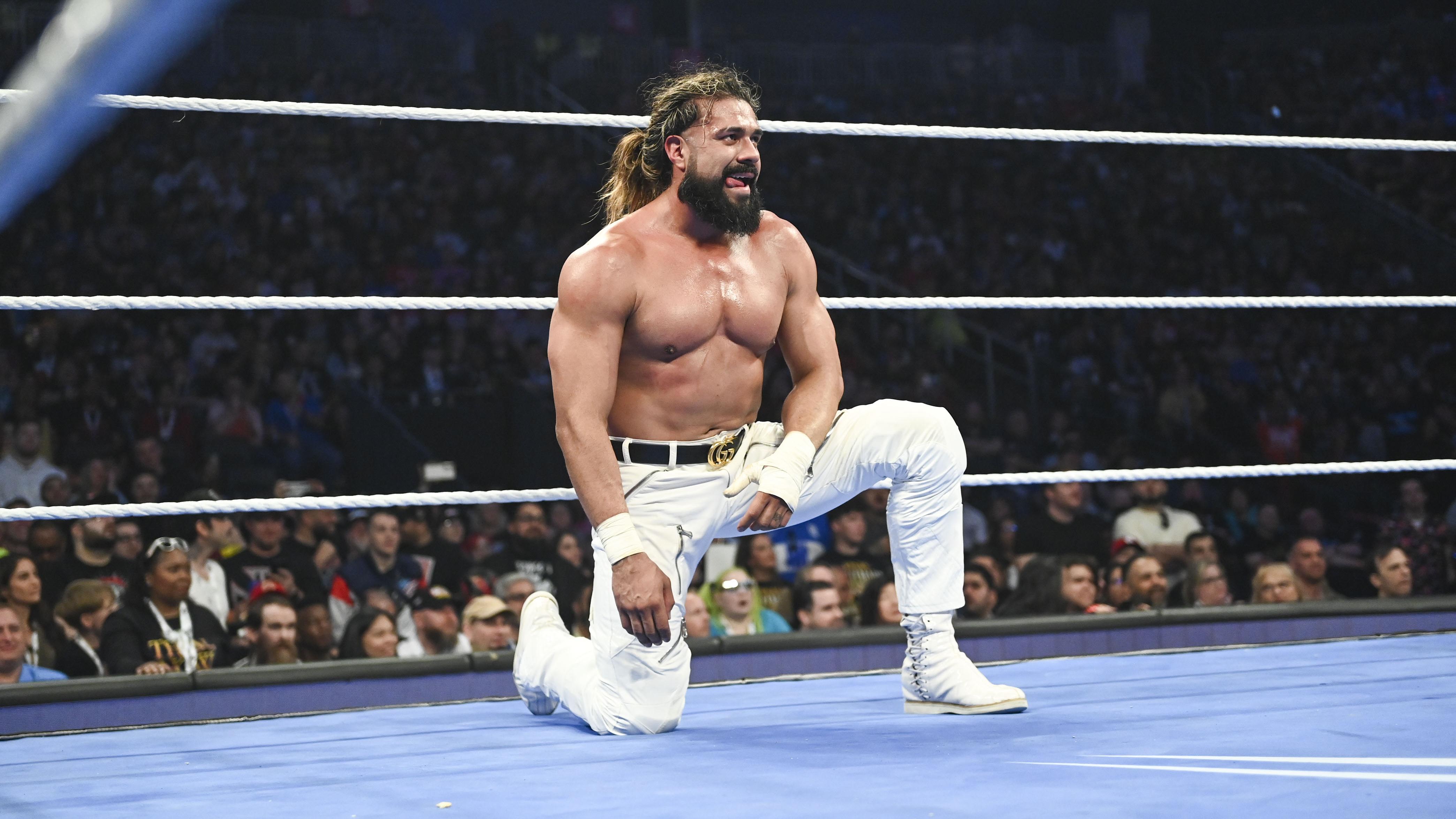 Andrade Thanks WWE Posts Photo amid Rumors Surrounding