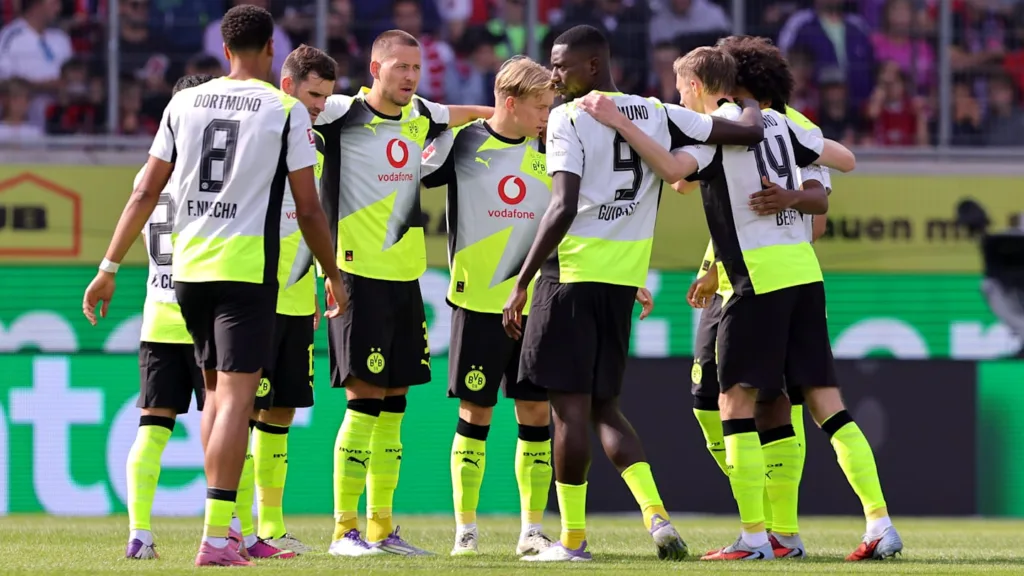 Borussia Dortmund to 'address' away kit controversy after fan revolt