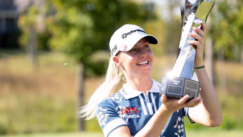 Charley Hull wins after Jeeno Thitikul's shocking four-putt bogey on last