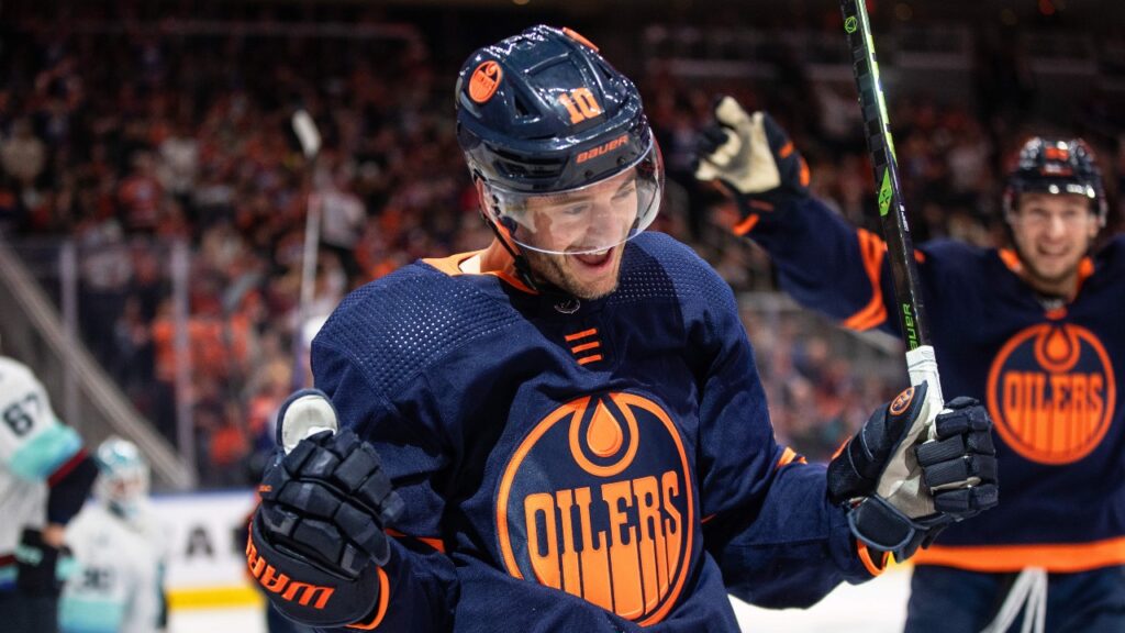 Former Flames, Oilers forward Derek Ryan retires from hockey