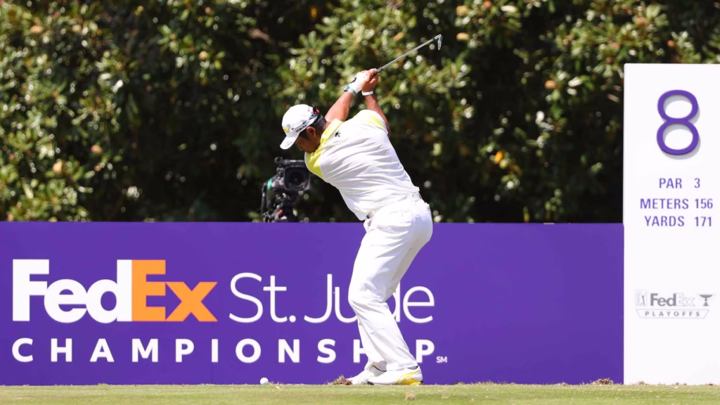 How adding a pause in your backswing improves your ball striking