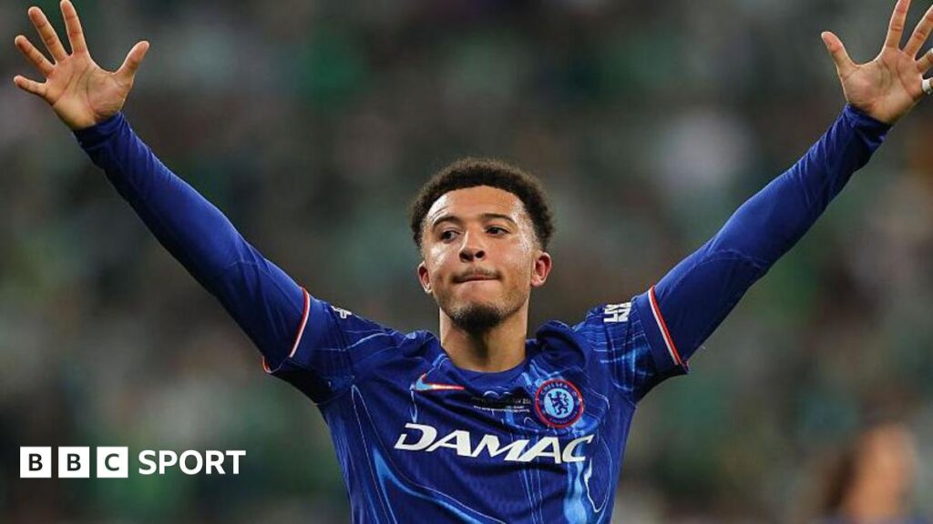 Jadon Sancho playing for Chelsea last season