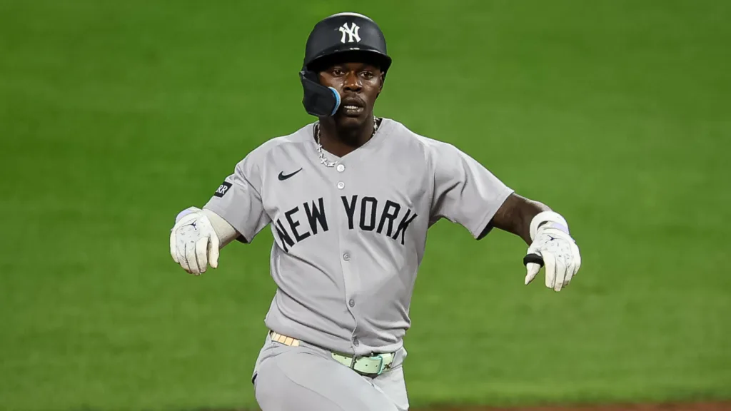Jazz Chisholm Jr. Becomes 3rd in Yankees History to Join 30-30 Club with HR on Video