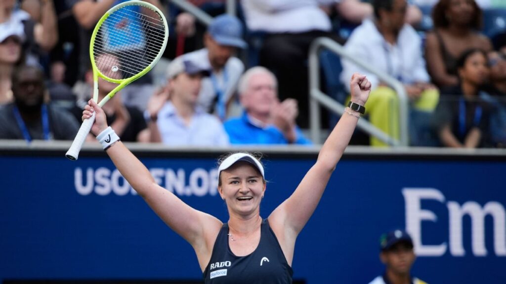 Krejcikova outlasts Townsend in 4th-round US Open thriller