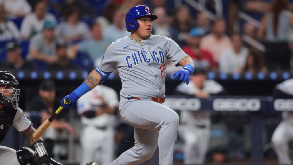 Moises Ballesteros hits first MLB HR to Anthony Rizzo's section