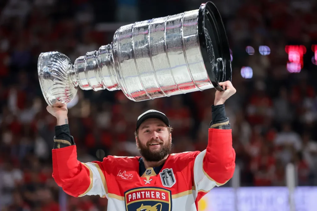 Panthers defenseman Uvis Balinskis invited to meet with Latvian Prime Minister Evika Silina in Riga