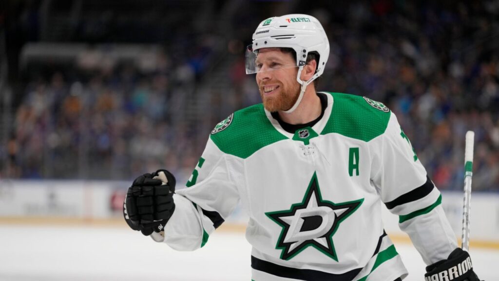 Parise, Pavelski headline USA Hockey Hall of Fame class