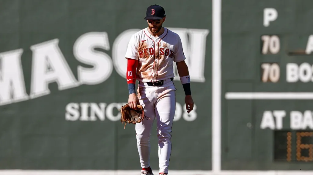 Red Sox's loss to Athletics tightens AL playoff race
