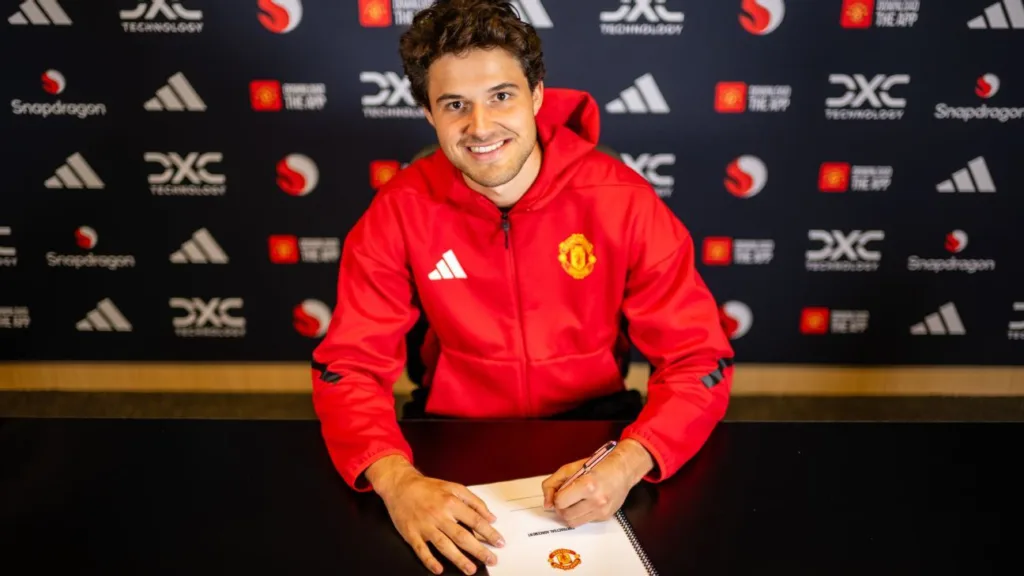 Senne Lammens' brother was sceptical over Man United move