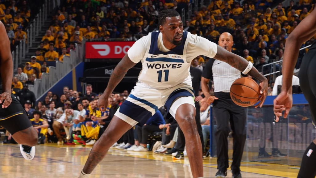 Sister of Timberwolves' Naz Reid fatally shot by boyfriend